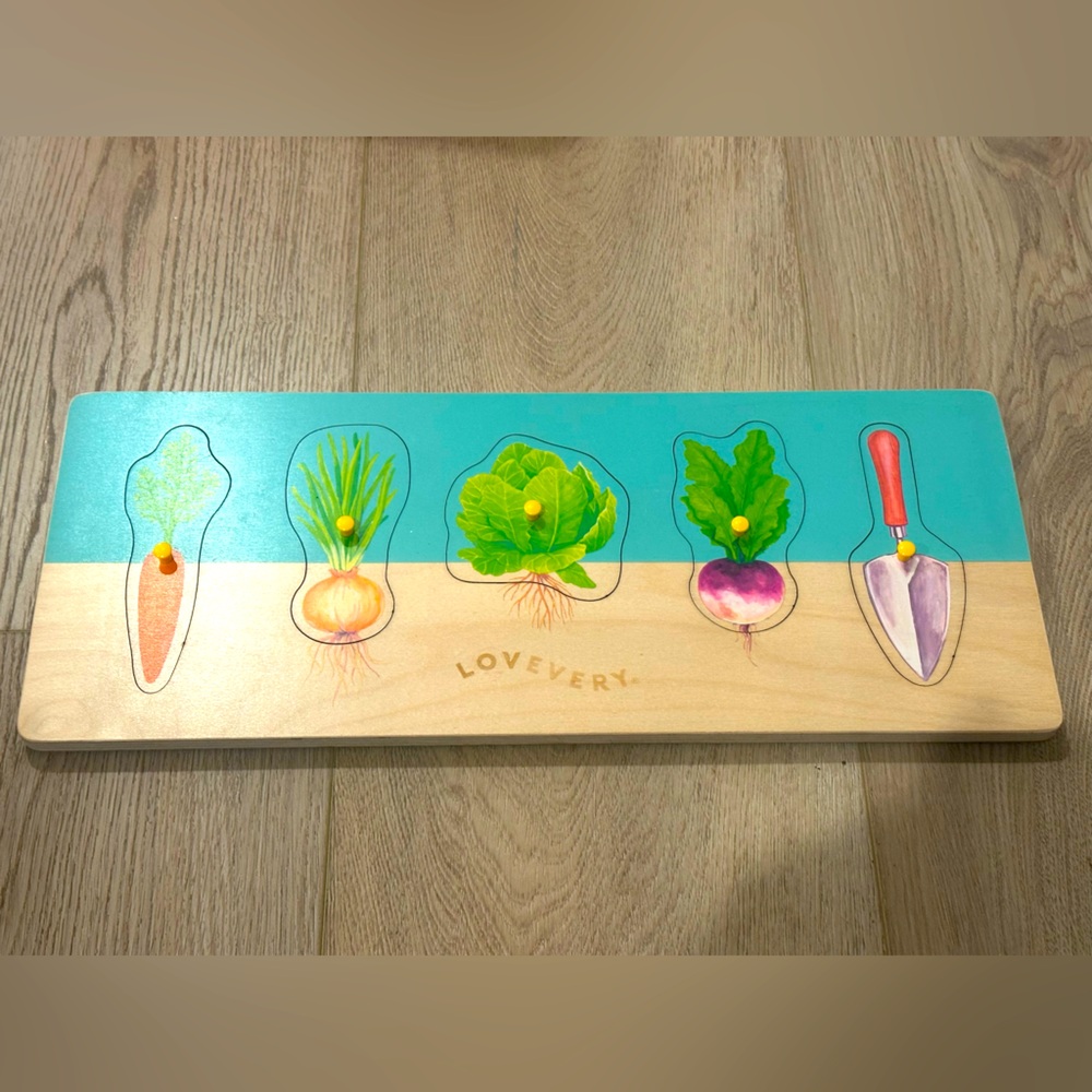 Lovevery Community Garden Puzzle, from Pioneer Kit (16-18 mo)
